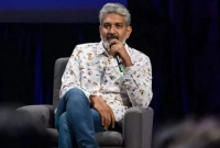 আমেরিকায় গিয়ে নতুন কীর্তি গড়লেন রাজামৌলি