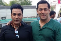 গুরুর থেকে অনুপ্রাণিত হয়ে বিয়ে করেননি, শিষ্যের মৃত্যুতে শোকাহত সালমান