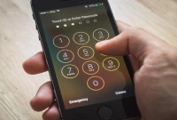 মোবাইলের লক খুলতে গেলেন বাজারে, অতঃপর...