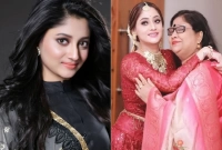 আমার মেয়েটা ছোট, সারাক্ষণ শুধু কান্না করছে: পূজা চেরির মা