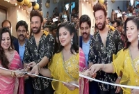 ঊর্মিলার বিউটি পার্লার উদ্বোধন করলেন শাকিব খান   