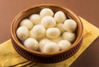 রসগোল্লা না পাওয়ায় বিয়েবাড়িতে তুমুল মারামারিতে মৃত্যু