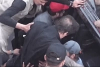 ইমরান খান গুলিবিদ্ধ, জানুন সর্বশেষ পরিস্থিতি