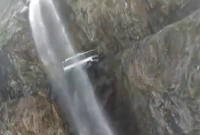 যাত্রার প্রতি মুহূর্তই গা ছমছমে রোমাঞ্চ, দুর্বল হৃদয়ের ব্যক্তিরা ভিডিওটা দেখবেন না!