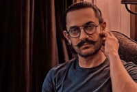 ধ্যানের কোর্স করতে নেপালে গেলেন আমির খান