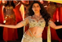 রাগে শো ছেড়ে বেরিয়ে গেলেন নোরা ফাতেহি!