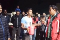 'জীবনে আর আর্জেন্টিনাকে সমর্থন করব না', দুধ দিয়ে গোসল করে যুবকের ঘোষণা