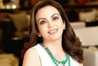 যৌবন ধরে রাখতে রোজ যা করেন নীতা আম্বানি!