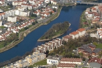 রাতে দ্বীপটি এক দেশের, সকাল হলেই ফের অন্য দেশের!