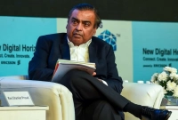 ফোর জি-ফাইভ জি নয়, সবার উপরে পিতাজি-মাতাজি: মুকেশ আম্বানী