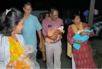 সন্তানের জন্ম দিলেন ৫৪ বছরের রুমা!