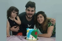 বাংলাদেশ ও আর্জেন্টিনার পতাকার রঙে নিজের জন্মদিনের কেক বানালেন আর্জেন্টাইন যুবক