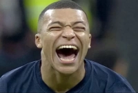 দুই-গোল-করে-দলকে-বিশ্বকাপের-টিকিট-পাইয়ে-দিলেন-এমবাপ্পে