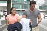 উঠতে বসতে সন্দেহ! সন্দেহপ্রবণ স্ত্রীকে সামলানোর ৫টি পরামর্শ