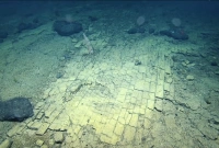 সমুদ্রপৃষ্ঠের গভীরে সন্ধান মিলল অদ্ভুত রঙের রাস্তা, বিজ্ঞানীমহলে হইহই!