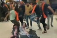 ভেঙে গুঁড়িয়ে দেওয়া হল, রোষের মুখে শাহরুখ-দীপিকার 'পাঠান'! (ভিডিও)