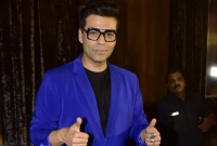 ৫ কোটি কামানোর ক্ষমতা নেই, পারিশ্রমিক চান ২০ কোটি: করণ জোহরের কটাক্ষ 