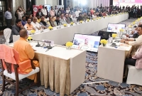 বলিউড বাঁচাতে যোগী আদিত্যনাথের কাছে যে আর্জি জানালেন সুনীল শেট্টি 