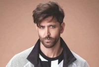 অবশেষে যাকে বিয়ে করছেন ঋতিক রোশন!