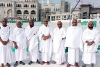 'আলহামদুলিল্লাহ, আমরা সাত ভাই একত্রে পবিত্র ওমরাহ সম্পন্ন করলাম'