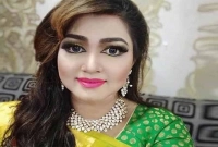 হিরো আলমের সঙ্গে কাজ করার কারণ জানালেন নায়িকা একা 