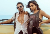 'পাঠান' চলাকালীন হুড়মুড়িয়ে ভেঙে পড়ল সিনেমা হলের ছাদ