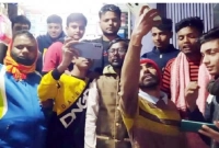 প্রচারণার মাঠে নামার পর থেকেই ভক্তদের সামাল দিতে হিমশিম অবস্থা: হিরো আলম