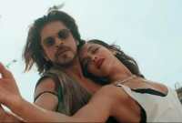 নতুন রেকর্ড, ফুরফুরে মেজাজে বলিউড বাদশাহ!