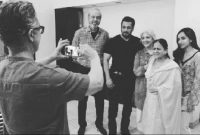 একেবারে পাল্টে গিয়েছেন আমির খান, সালমানের ছবিও তুলে দিচ্ছেন!