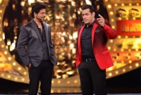 জীবনের সবথেকে বড় সত্যিটা শাহরুখের সামনেই স্বীকার সালমানের