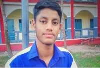 মাত্র তিন বছর বয়সে বাবাকে হারান, ভ্যান চালিয়ে পরীক্ষা দিয়ে জিপিএ-৫ মাত্র তিন বছর বয়সে বাবাকে হারান, ভ্যান চালিয়ে পরীক্ষা দিয়ে জিপিএ-৫