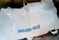 শিশু মুশফিক-মাশরাফির মৃতদেহের পাশে মায়ের ঝুলন্ত লাশ