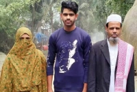 সংসারের অভাব-অনটন, রিকশা চালিয়েও এইচএসসিতে জিপিএ-৫