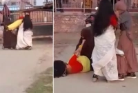 এক প্রেমিককে নিয়ে দুই প্রেমিকার মারামারি! ঘটনাস্থলে থাকা রনি যা জানালেন