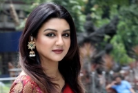 চিন্তার ভাঁজ জয়া আহসানের কপালে!