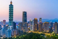 উল্টো অর্থ পাবেন যে দেশে ঘুরতে গেলে!