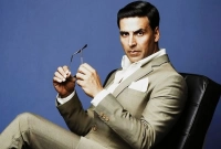 ৫ হাজার কোটি আয়ের অনন্য রেকর্ড গড়তে যাচ্ছেন অক্ষয় কুমার