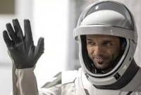 মহাকাশে পৌঁছেই সবাইকে ‘আসসালামু আলাইকুম’ বললেন আলনেয়াদি