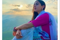 ছবিতে ফ্লপ, প্রেমে ভাঙন : কেন সারার দুঃসময়