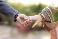 স্ত্রীর বশে থাকা স্বামীরাই নাকি বেশিদিন বাঁচে, বলছে গবেষণা