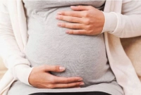 আশ্চর্য : ৯ বছর ধরে অন্তঃসত্ত্বা