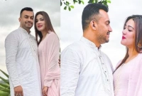 ওমরাহ পালনে মক্কায় মাহিয়া মাহি : গাজীপুরে দুটি মামলা