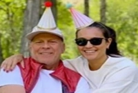 ব্রুস উইলিস সাবেক স্ত্রীর সঙ্গে যে কাণ্ড করলেন