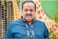 মহতী-কাজ-মাসুমের-সন্তানদের-২-লাখ-টাকা-দিলেন-ডিপজল