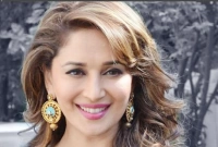 বছরের শুরুতেই বড় উপহার পেলেন অভিনেত্রী মাধুরী দীক্ষিত