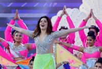 রাশ্মিকা মাতালেন আইপিএলের মঞ্চ