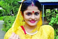 নিজের জীবনের করুণ কাহিনী জানালেন মা সিরিয়ালের ঝিলিক