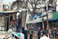 এবার মহানগর শপিং কমপ্লেক্সে ভয়াবহ আগুন