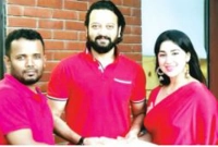 এবার সাইমনের ‘লাল শাড়ি’তে অপু বিশ্বাস