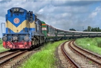 জানেন কেন যাত্রীবাহী ট্রেনে ২৪টির বেশি বগি থাকে না?